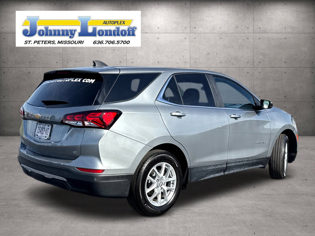 Used 2024 Chevrolet Equinox LT FWD image 2