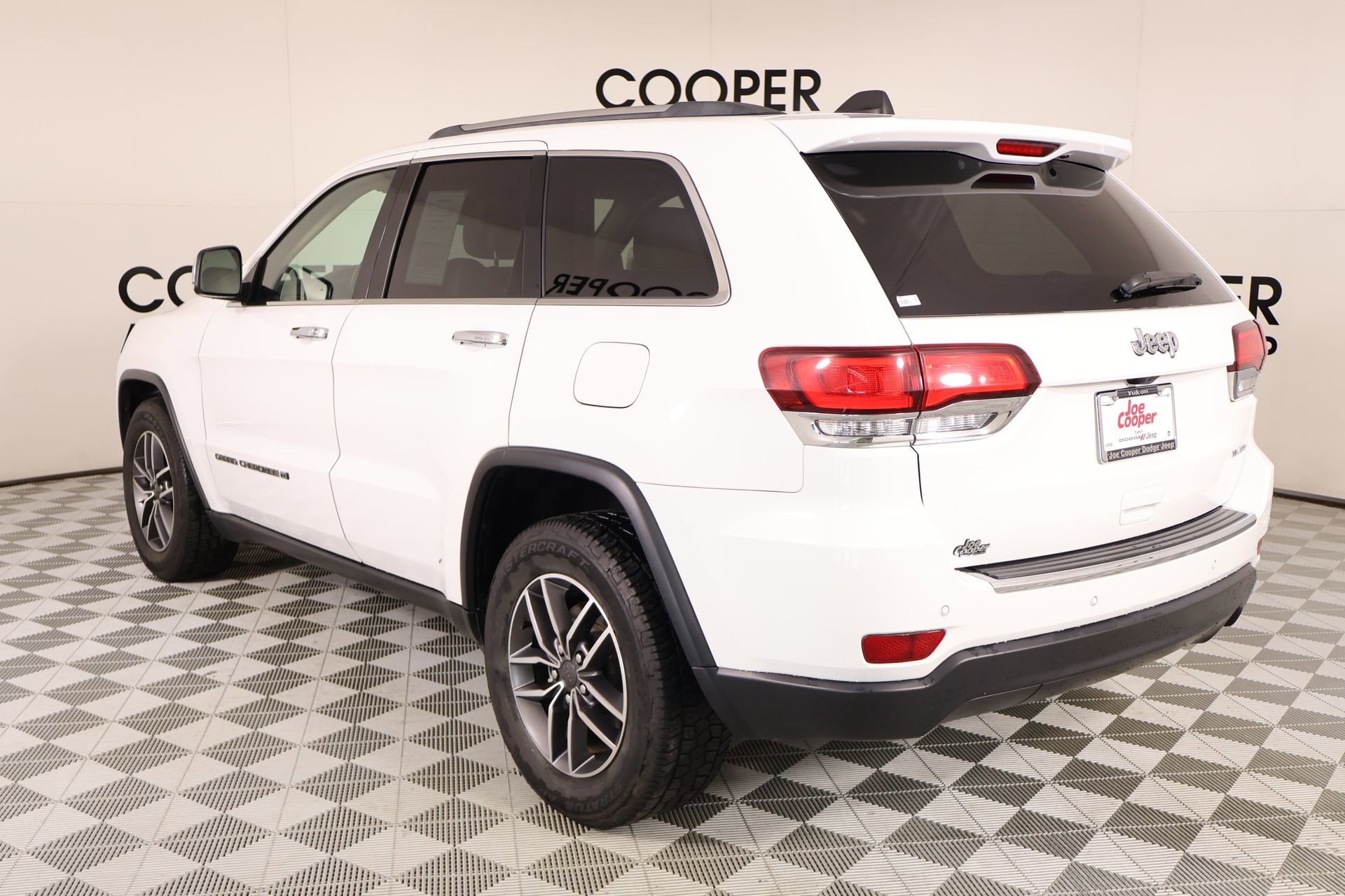 Used 2022 Jeep Grand Cherokee Limited RWD image 24