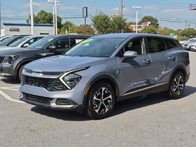 Used 2025 Kia Sportage EX FWD image 7