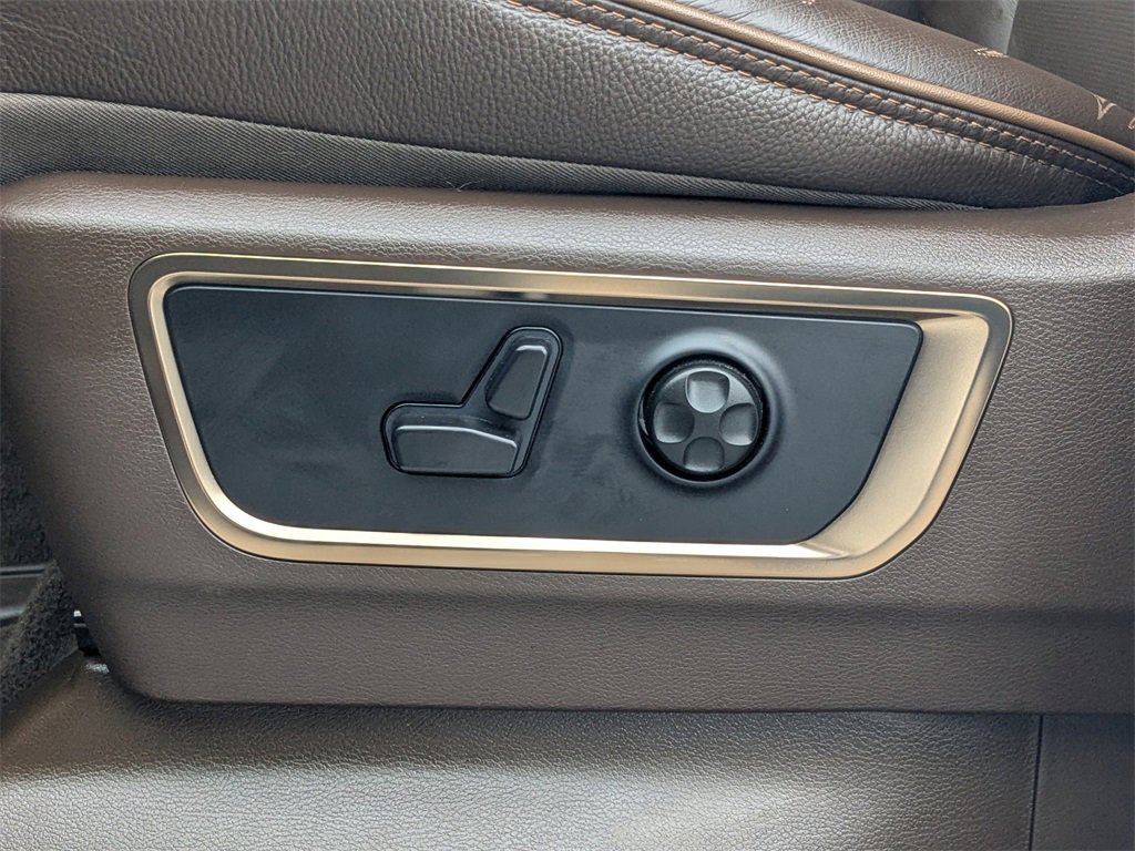 Used 2025 RAM 1500 Limited image 20