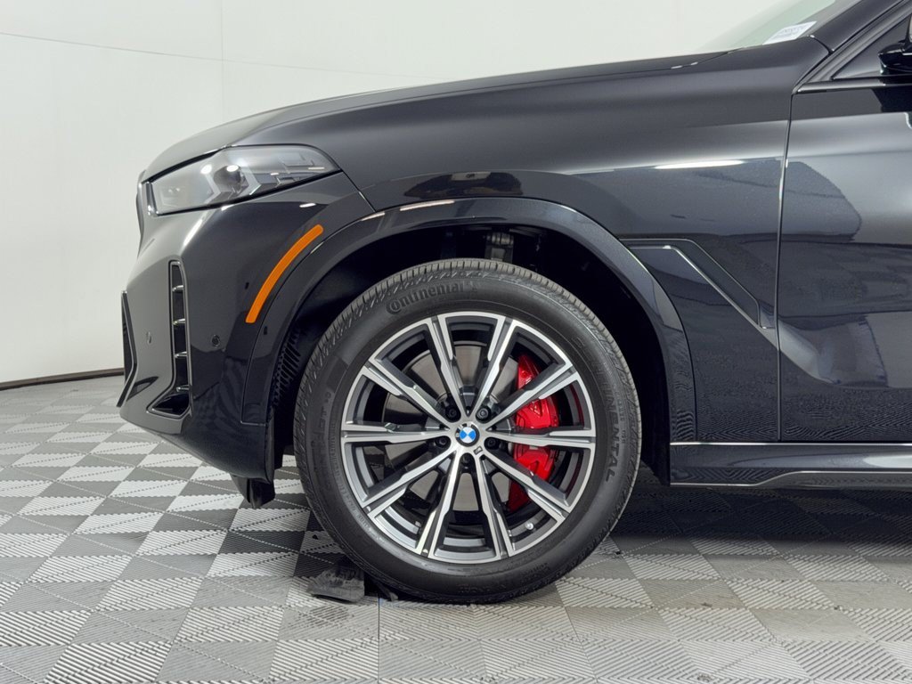 Certified 2024 BMW X6 xDrive40i w/ Premium Package AWD/4WD image 13