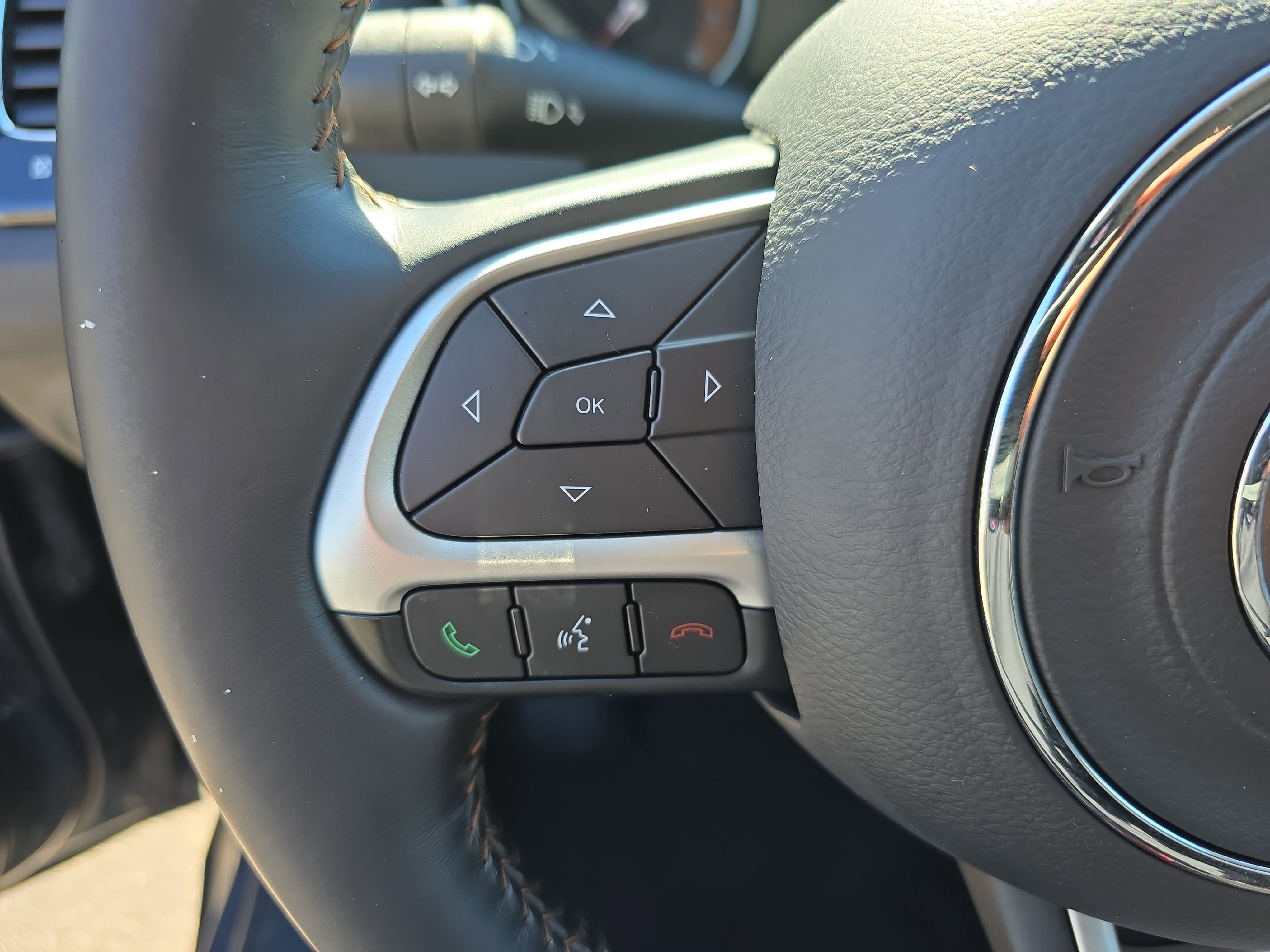 Used 2018 Jeep Compass Limited w/ Safe & Security Group image 17