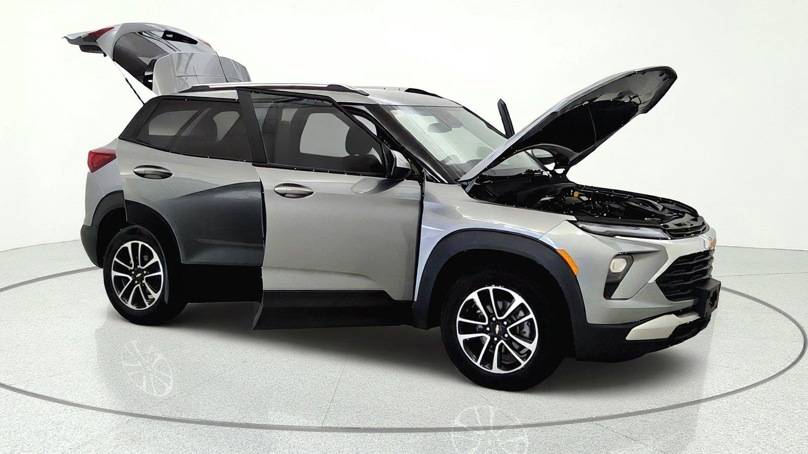 Used 2025 Chevrolet TrailBlazer LT AWD/4WD image 11