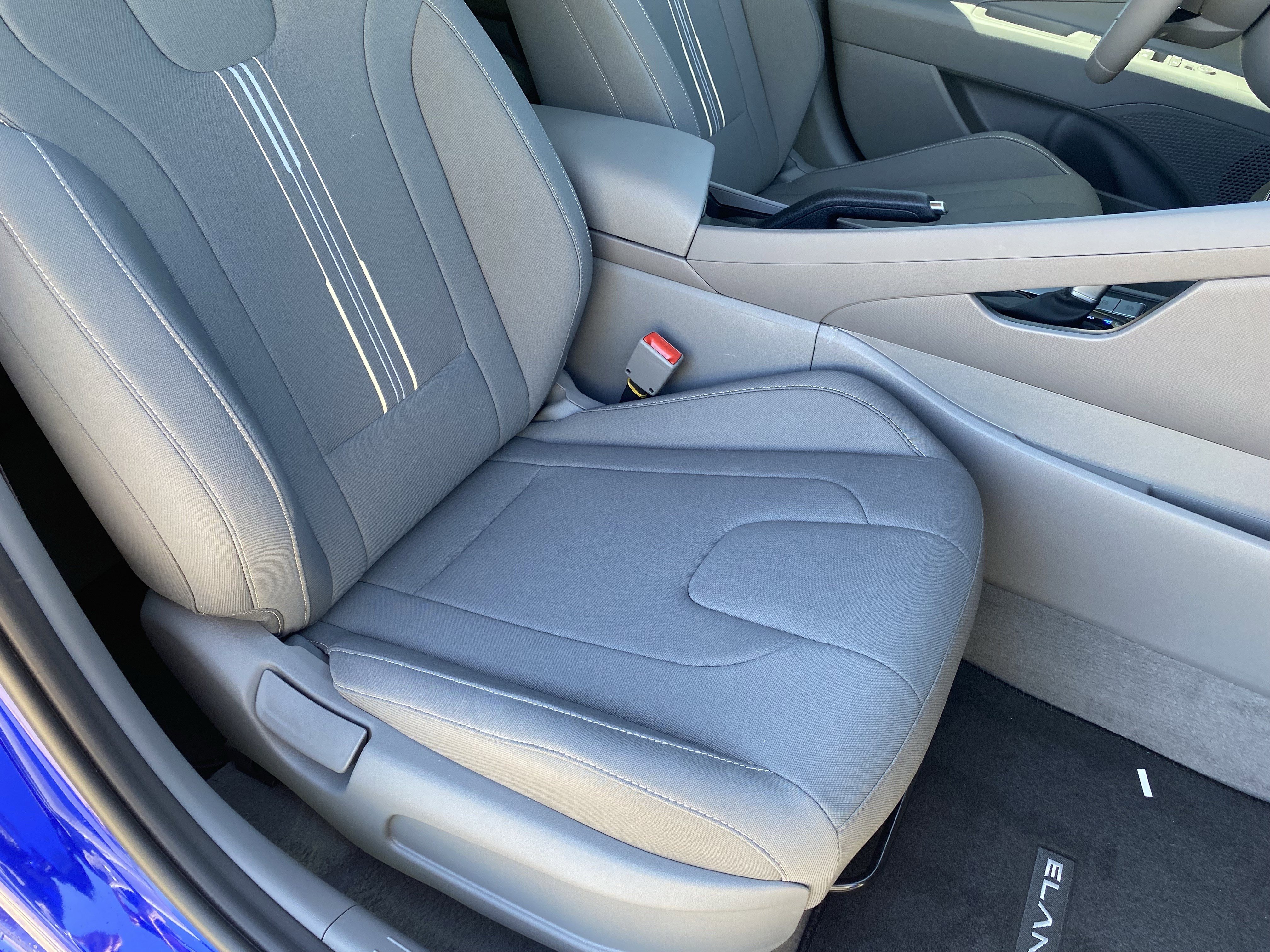 Certified 2026 Hyundai Elantra Sport image 10