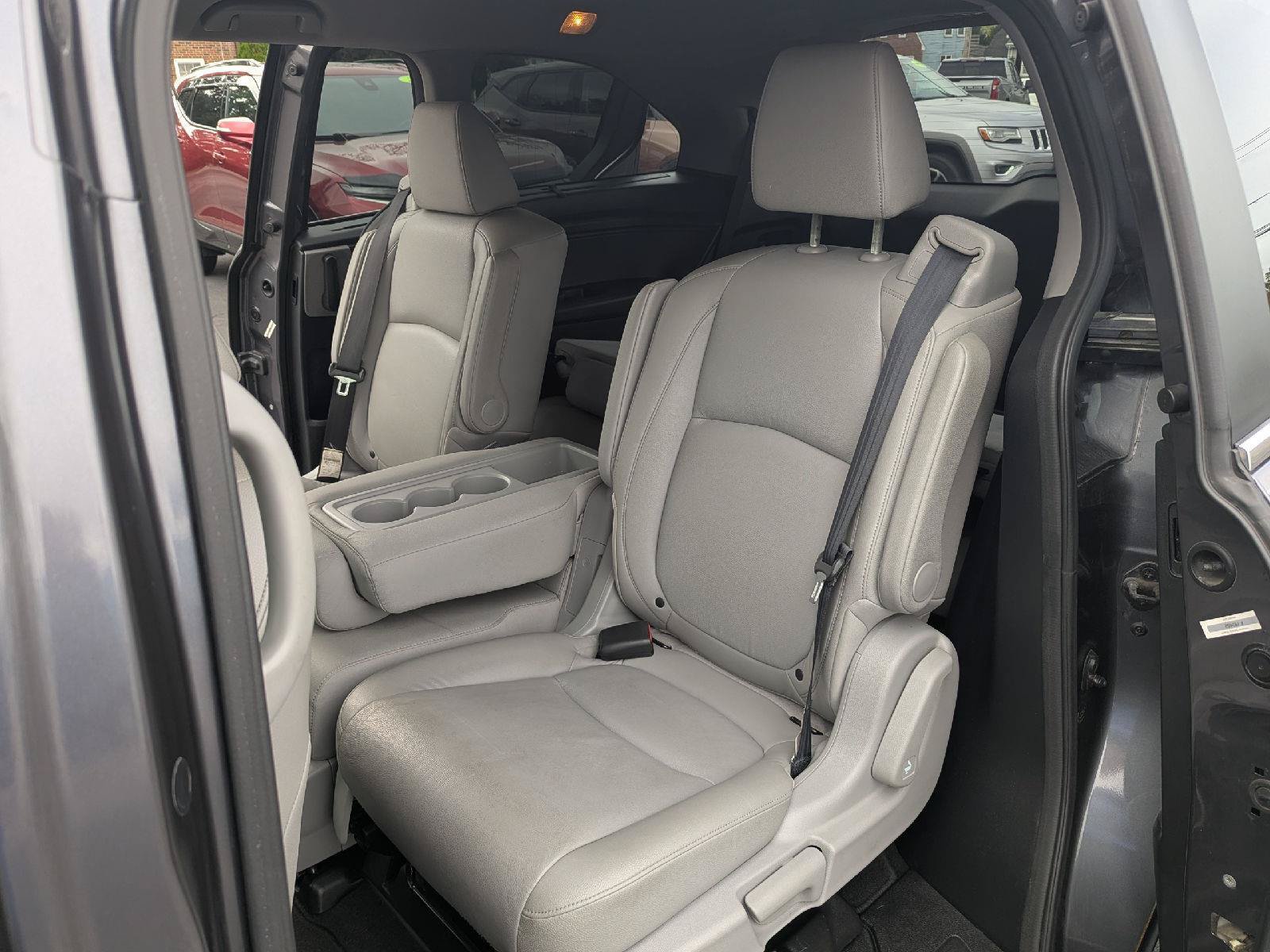 Used 2018 Honda Odyssey Touring image 25