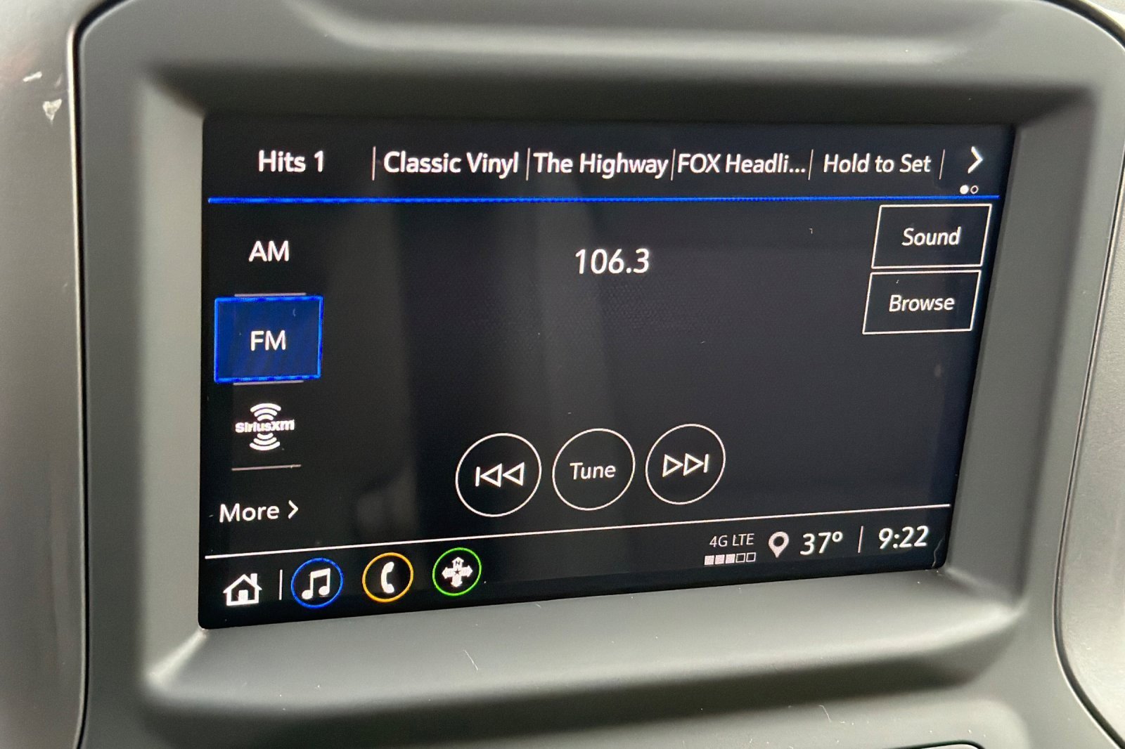 Used 2025 Chevrolet Silverado 1500 Custom w/ LPO, Dark Essentials Package image 14