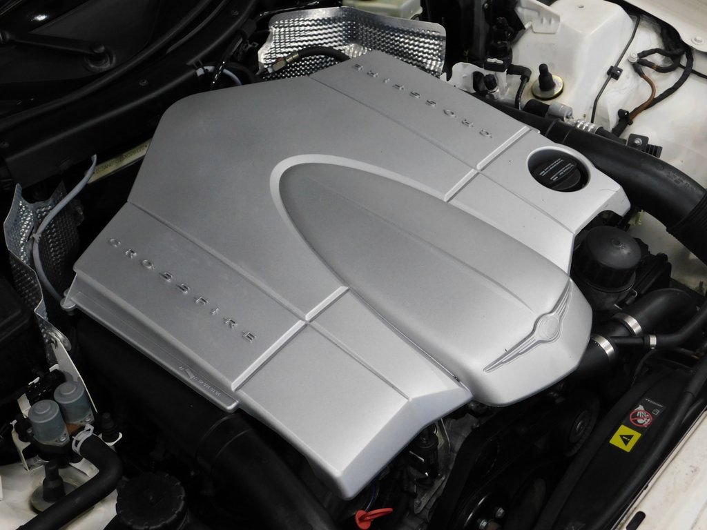 Used 2005 Chrysler Crossfire Limited RWD image 27