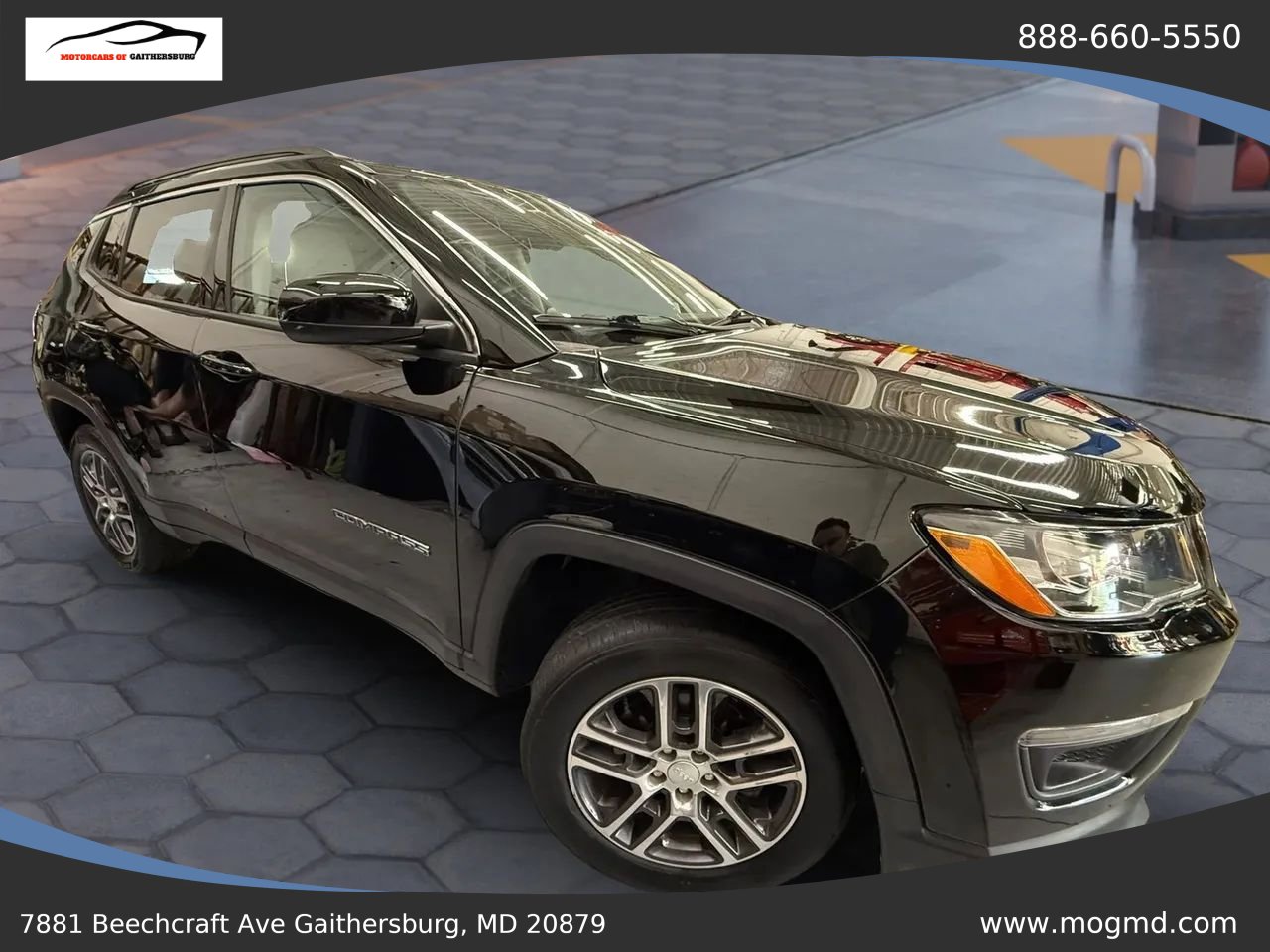 Used 2018 Jeep Compass Latitude w/ Popular Equipment Group AWD/4WD image 4