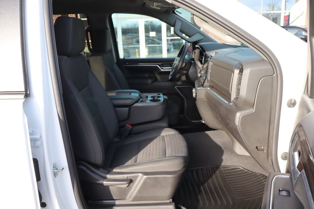 Used 2022 Chevrolet Silverado 1500 LT image 45