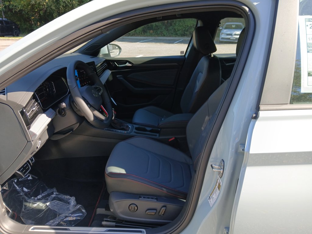 New 2027 Volkswagen Jetta GLI Autobahn FWD image 9