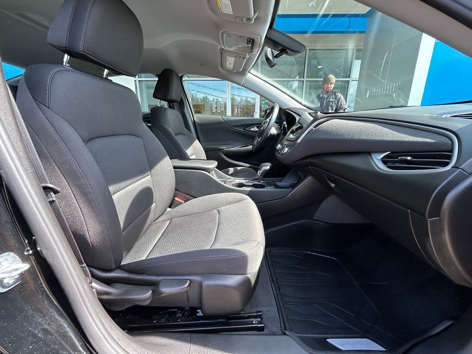 Used 2021 Chevrolet Malibu RS FWD image 13