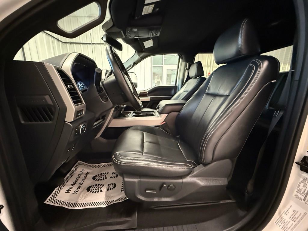 Used 2022 Ford F250 Lariat w/ Black Appearance Pkg image 22