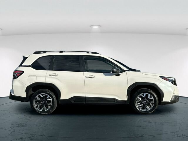 Certified 2025 Subaru Forester Premium AWD/4WD image 7