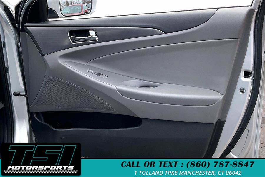Used 2012 Hyundai Sonata Hybrid FWD image 23