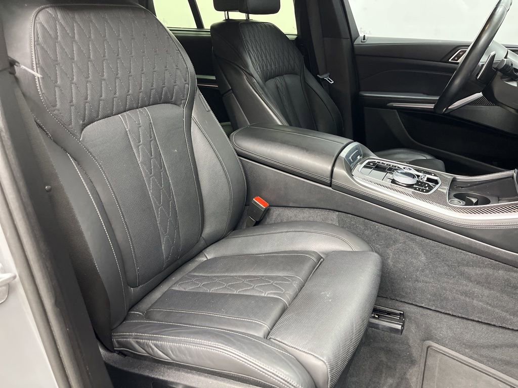 Used 2024 BMW X5 M60i AWD/4WD image 23