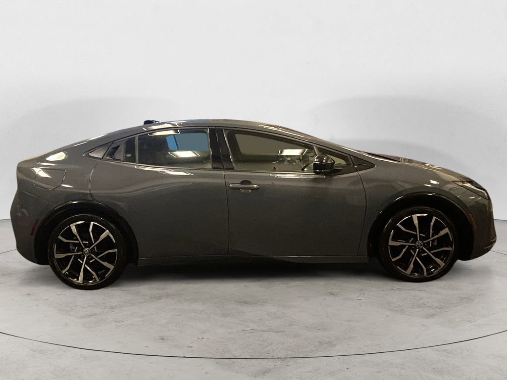 Used 2024 Toyota Prius Prime FWD image 6