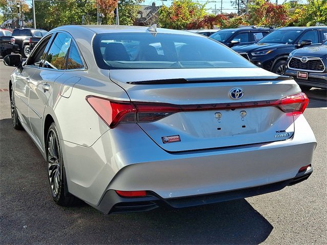 Certified 2021 Toyota Avalon XSE image 4