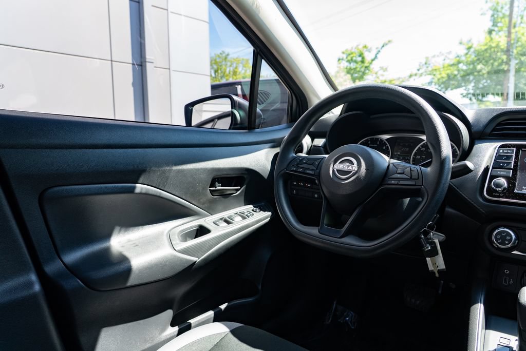 Used 2025 Nissan Versa S w/ Trunk Package FWD image 11