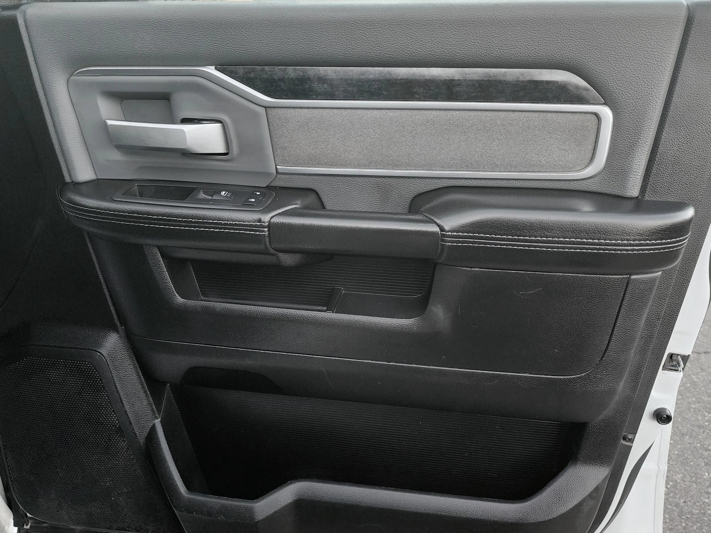 Used 2019 RAM 2500 Big Horn AWD/4WD image 33