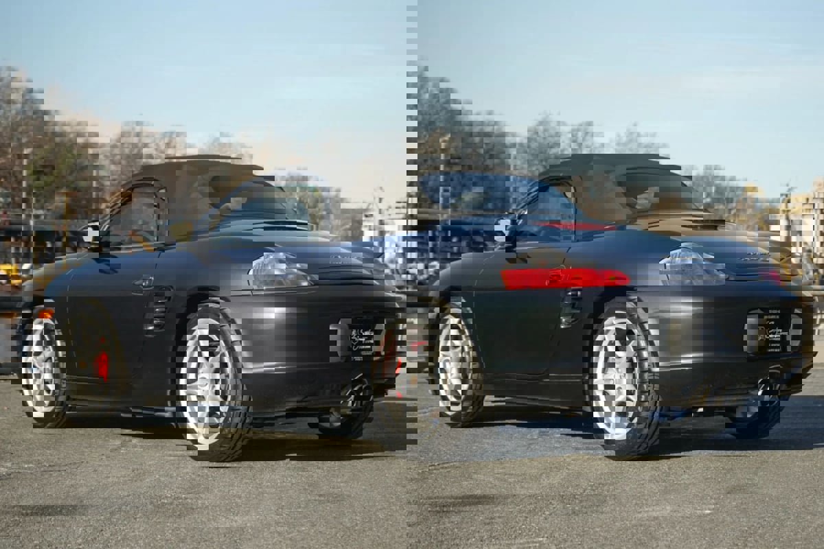 Used 2004 Porsche Boxster S image 7