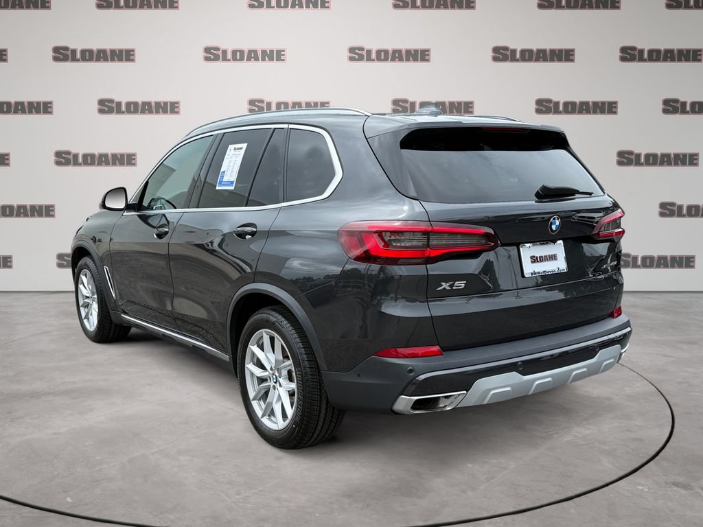 Certified 2022 BMW X5 xDrive40i w/ Premium Package AWD/4WD image 3