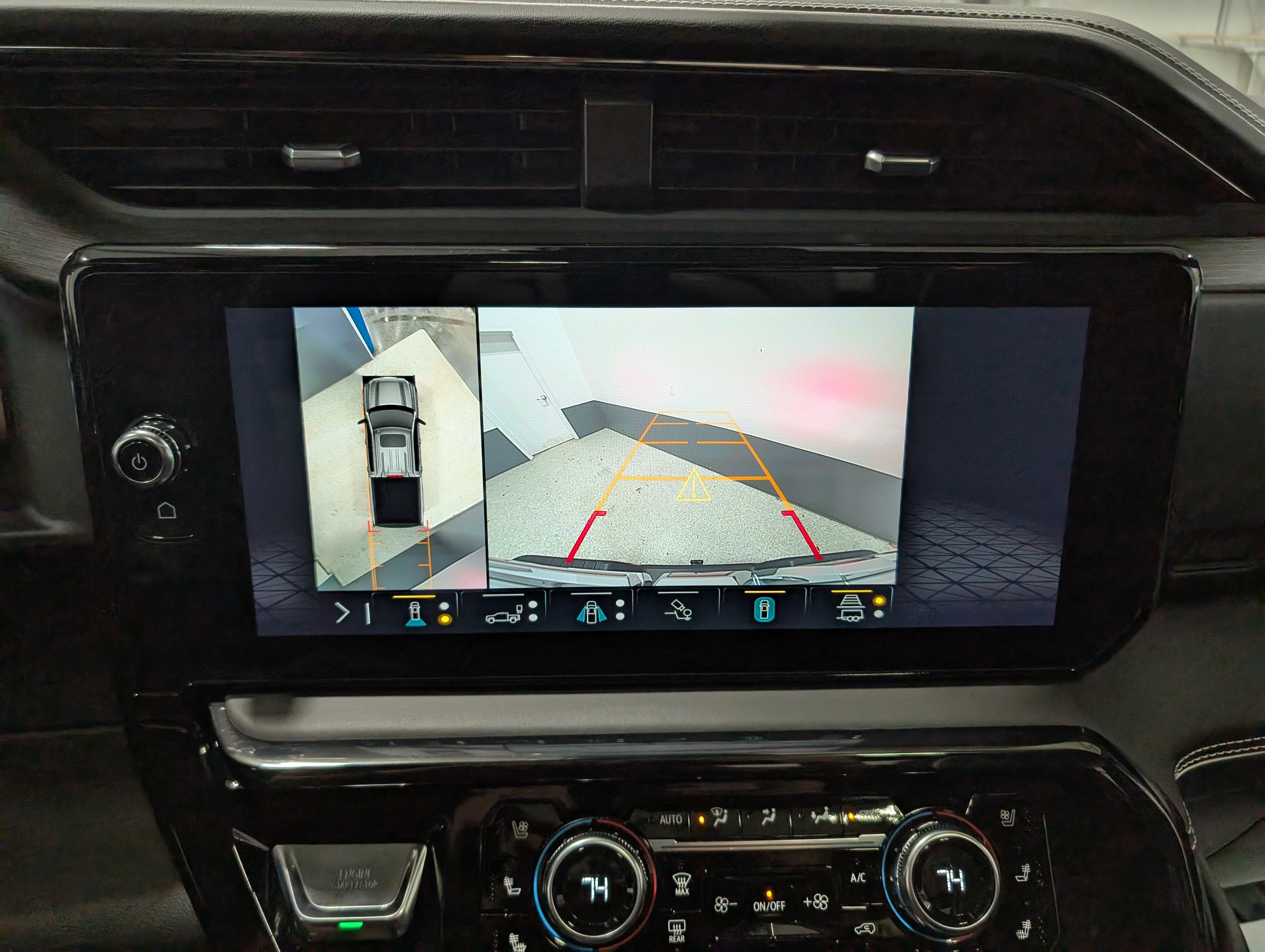 Used 2023 GMC Sierra 1500 AT4X AWD/4WD image 30
