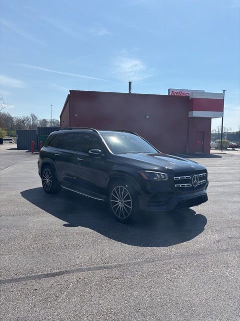 Used 2022 Mercedes-Benz GLS 450 4MATIC image 2