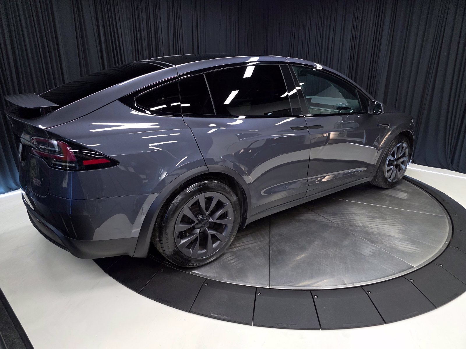 Used 2022 Tesla Model X Plaid AWD/4WD image 15