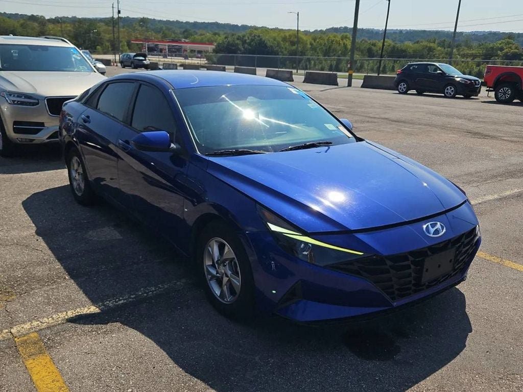 Used 2021 Hyundai Elantra SE