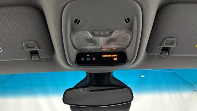 Used 2023 Chevrolet Bolt LT image 37