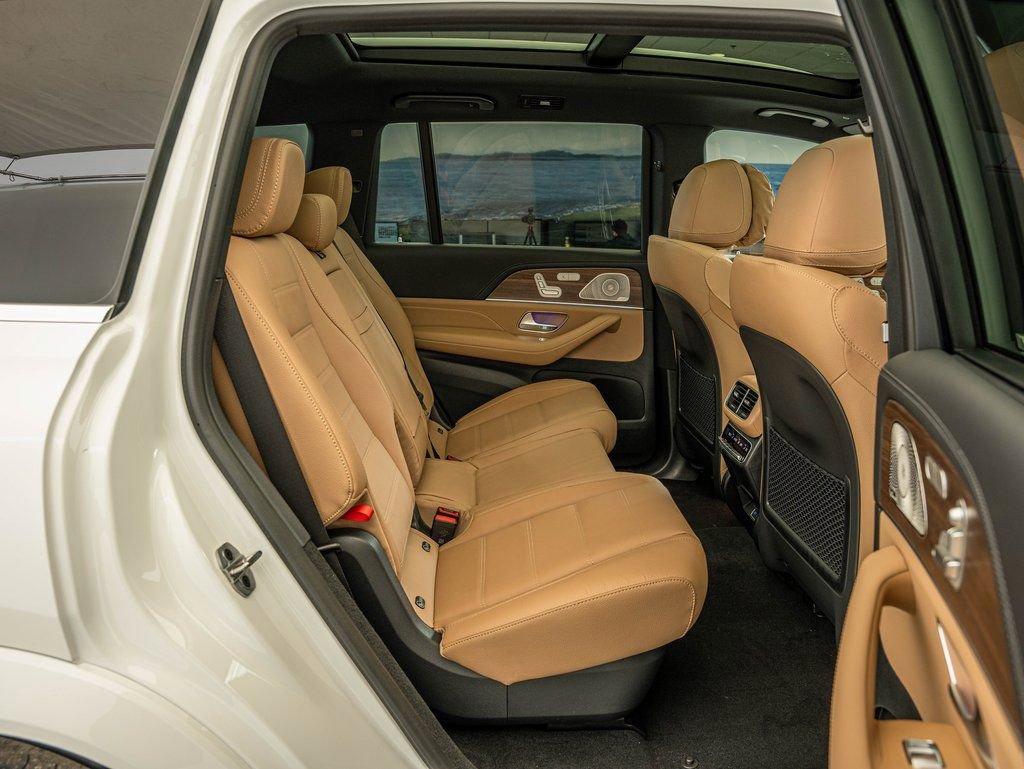 New 2026 Mercedes-Benz GLS 580 4MATIC image 36