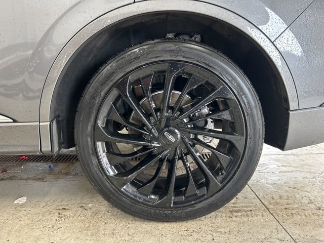 Used 2021 Lincoln Aviator Reserve w/ Equipment Group 208A AWD/4WD image 9