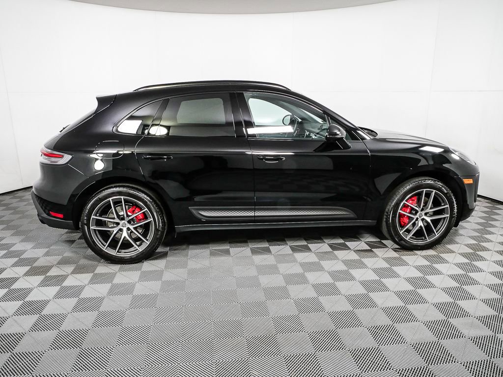 Certified 2023 Porsche Macan S w/ Premium Package Plus image 30