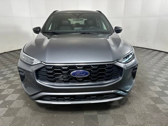 Used 2023 Ford Escape ST-Line image 8
