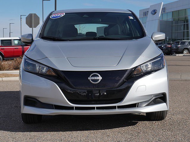 Used 2025 Nissan Leaf S image 8