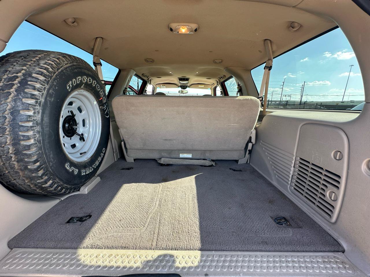 Used 2001 Ford Excursion Limited AWD/4WD image 37