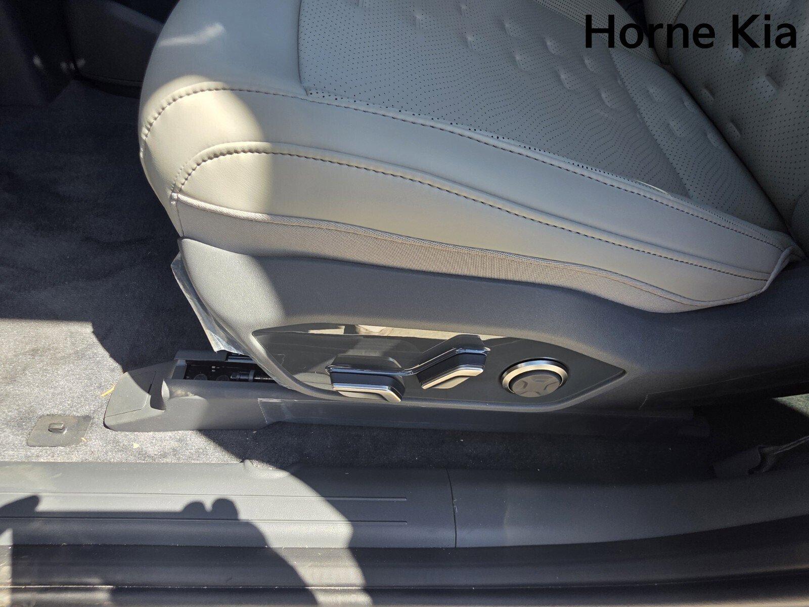 New 2026 Kia EV9 Wind image 15