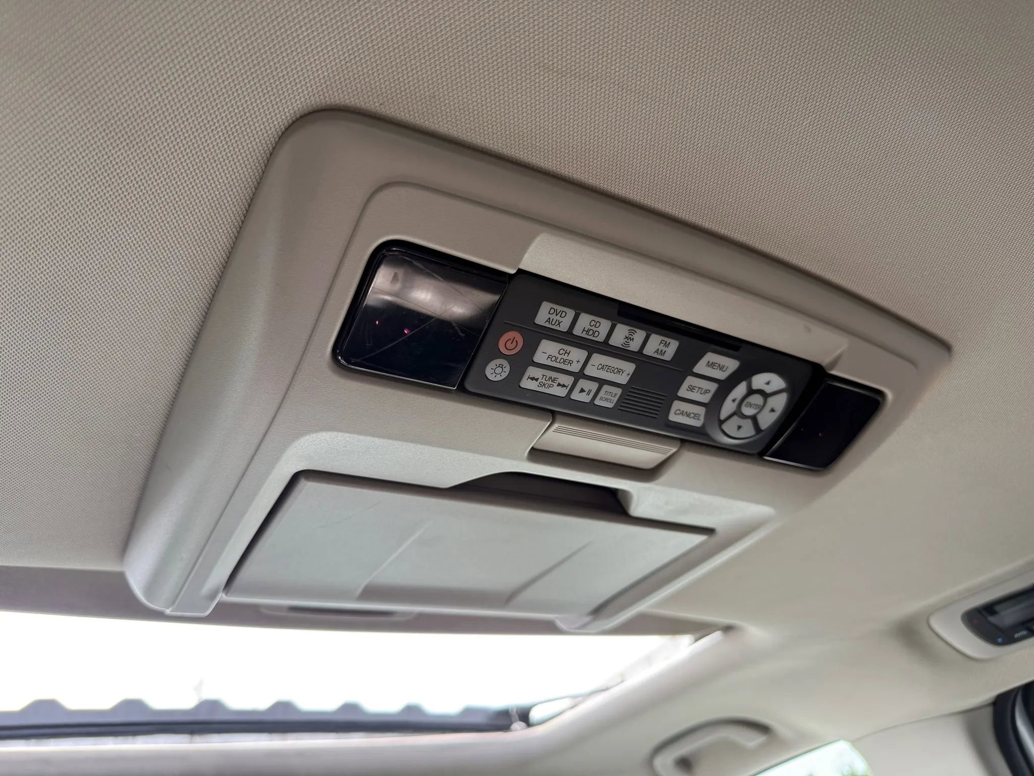 Used 2015 Honda Odyssey Touring Elite image 37
