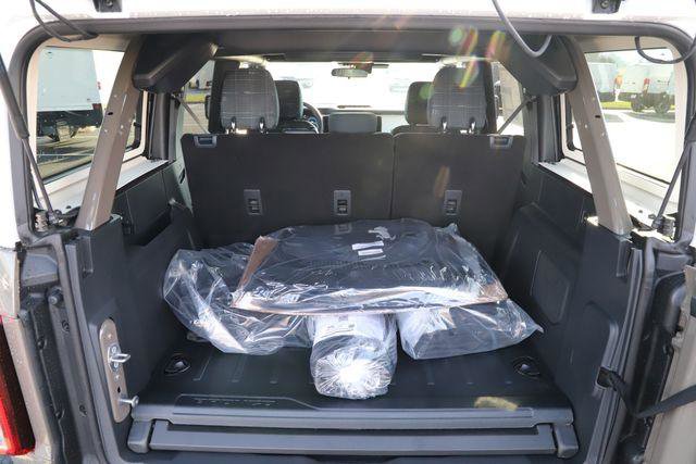 New 2026 Ford Bronco Heritage Edition image 9