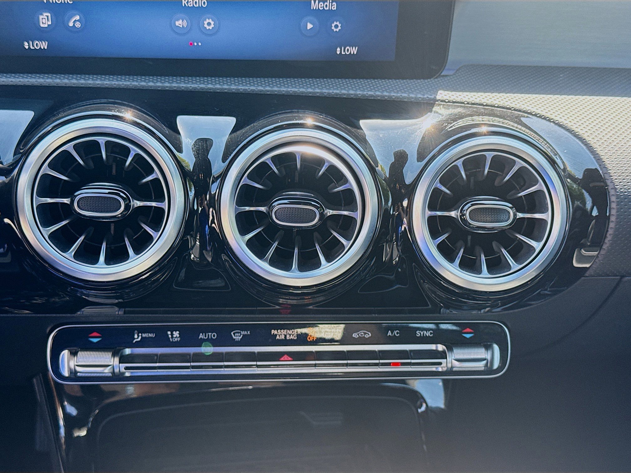 Used 2025 Mercedes-Benz CLA 250 image 14