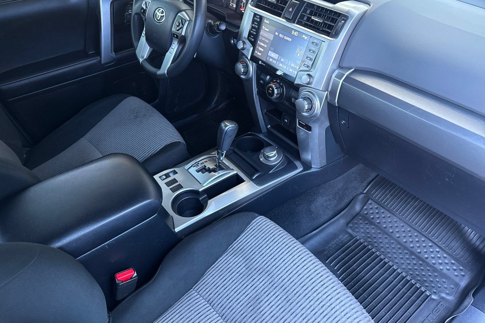 Used 2024 Toyota 4Runner SR5 AWD/4WD image 18