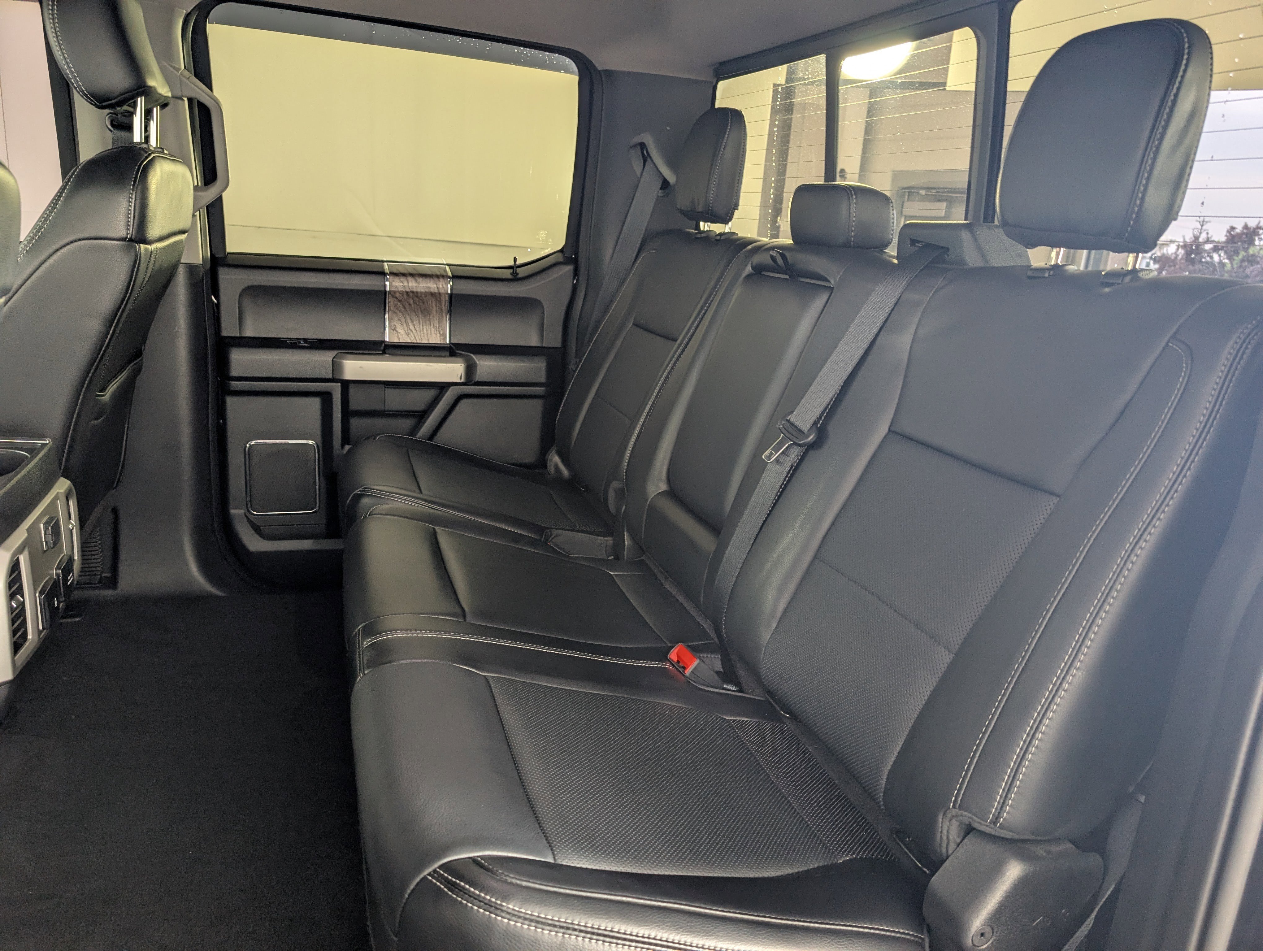 Used 2019 Ford F250 Lariat w/ Lariat Ultimate Package image 13