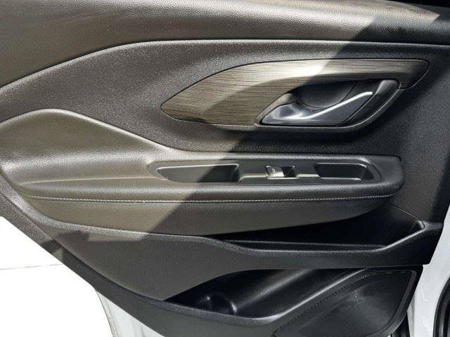 Used 2022 GMC Terrain SLE w/ Driver Convenience Package FWD image 42
