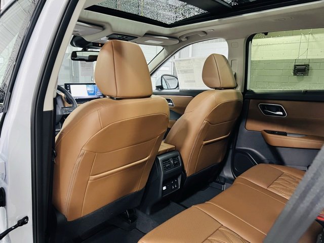 New 2026 Nissan Rogue Platinum image 26