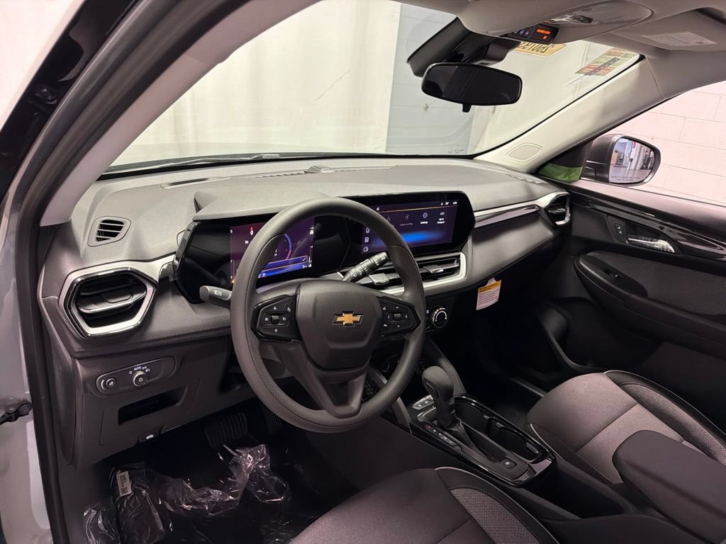 New 2026 Chevrolet TrailBlazer LS w/ LS Convenience Package AWD/4WD image 18