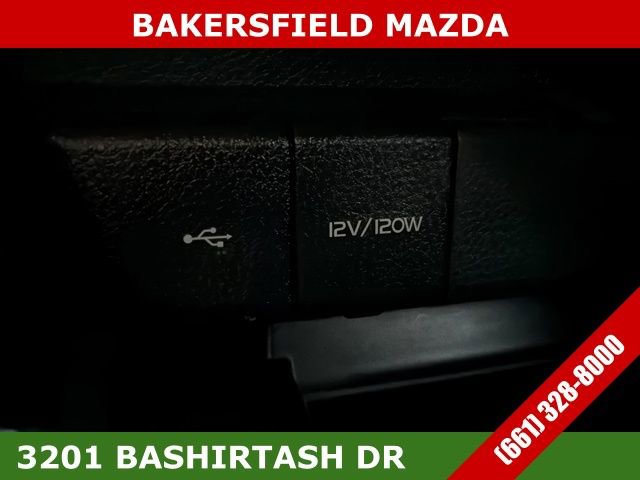 Used 2024 Toyota Camry SE image 25