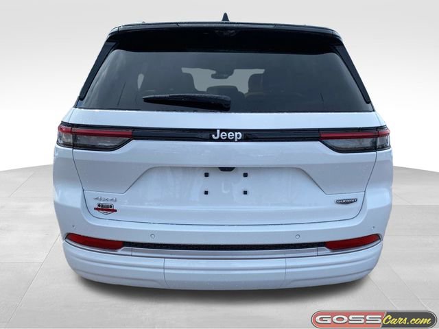New 2026 Jeep Grand Cherokee Summit image 4