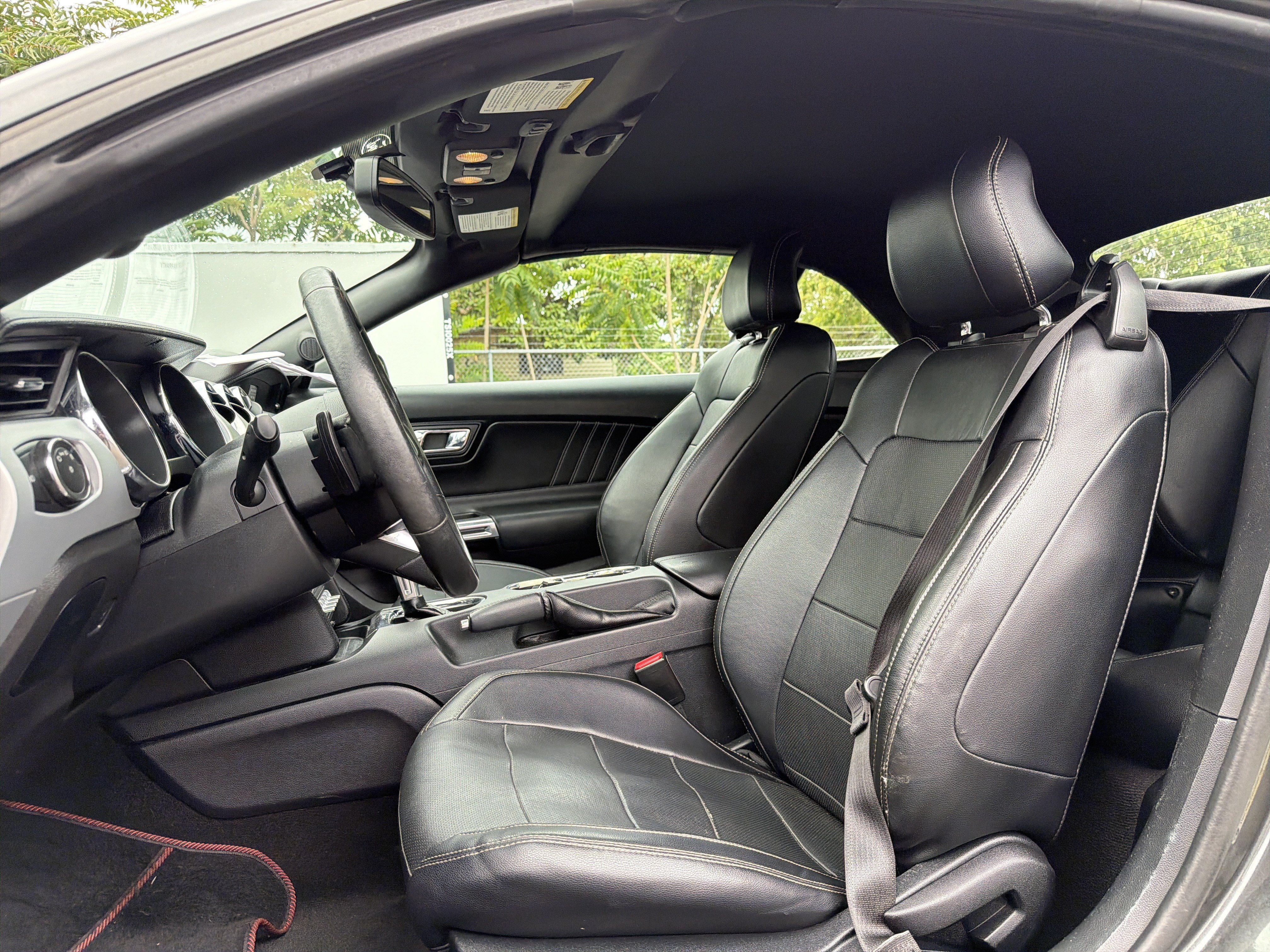 Used 2016 Ford Mustang Premium RWD image 8