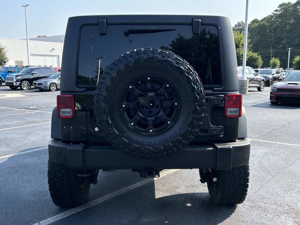Used 2018 Jeep Wrangler Unlimited Rubicon w/ Connectivity Group AWD/4WD image 6