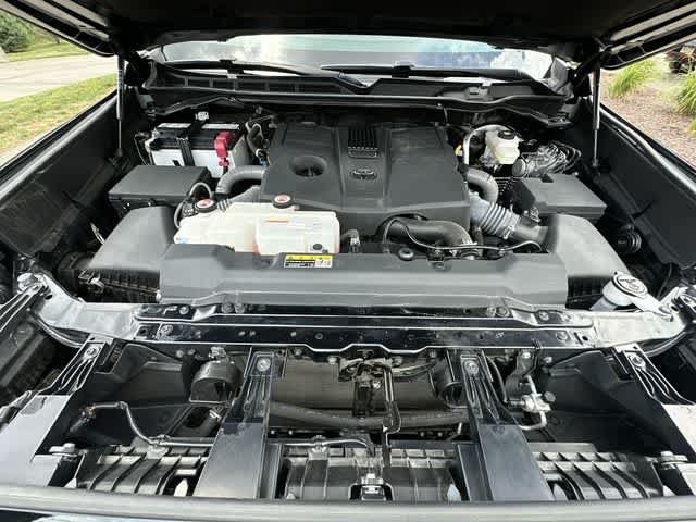 Used 2023 Toyota Tundra SR5 w/ SR5 Premium Package AWD/4WD image 23